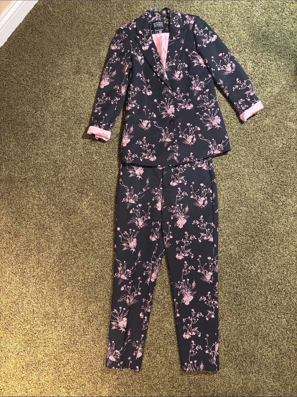 Scotch & Soda Black Blazer and Pants Set with Pink Floral Print
